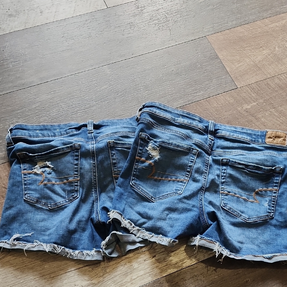 Women's American Eagle Distressed Denim Shorts, 2 Identical Pairs!!! Size 8